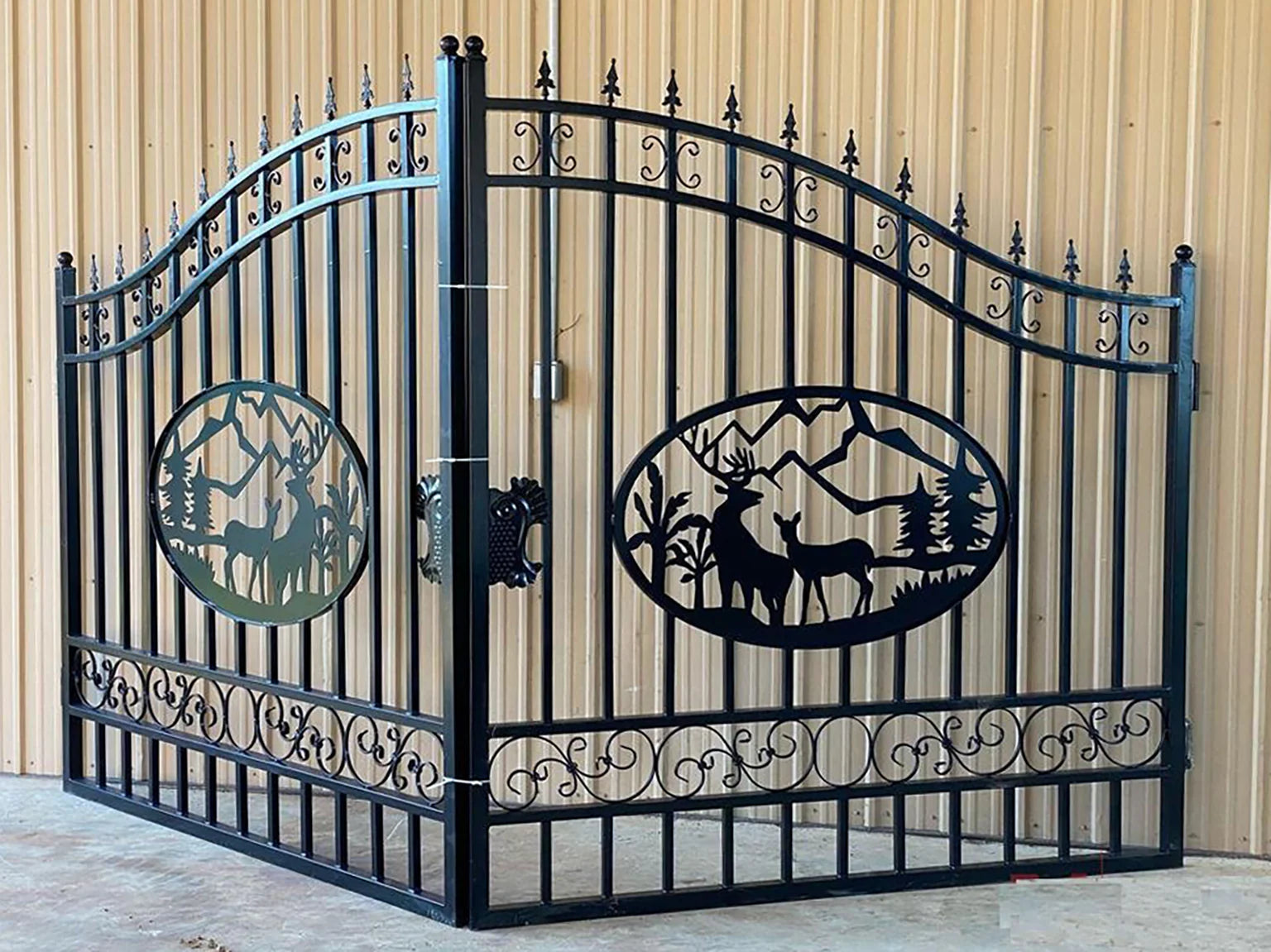 Greatbear Wrought Iron Fence & Driveway Gate